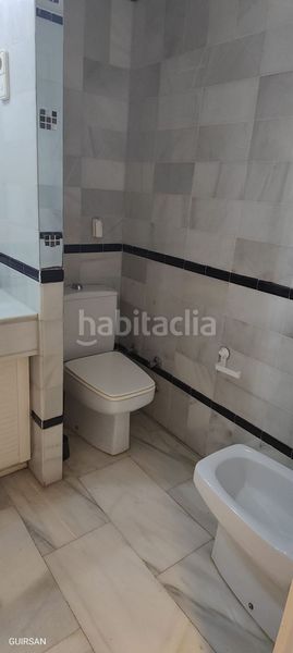 Foto f91583e6-0cad-4bf9-b693-30eb7da70da7. Pis a avenida costa del sol 23 a Almuñecar centro Almuñécar