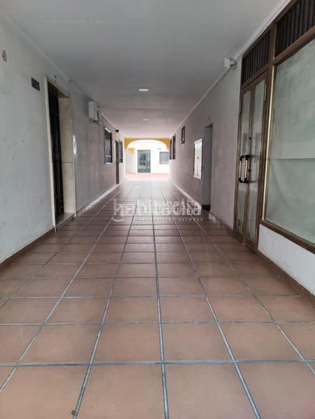 Foto 0e5021b6-8fbd-4773-a350-92f6068879da. Business premise in Cabra