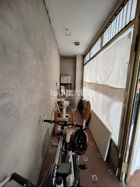 Foto 2f2f0068-5fc4-4e7d-9447-0b51e66972b3. Business premise in Cabra