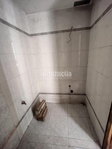 Foto cb43f206-5a05-4f28-9907-a39f1d8e1e34. Business premise in Cabra