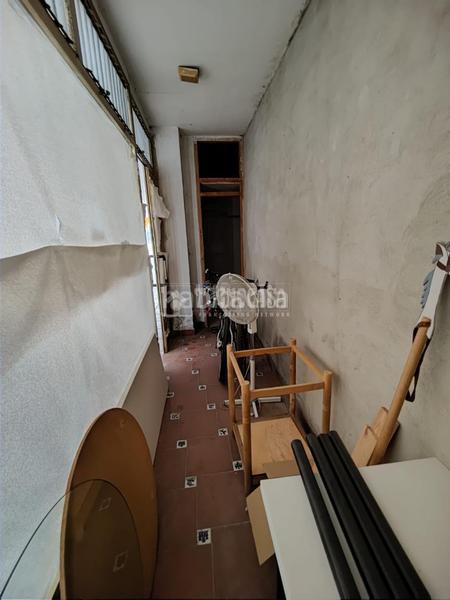 Foto f7614bbf-0bf2-4a98-84d6-a651ae64edf2. Business premise in Cabra