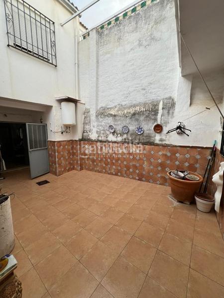 Foto 2685bf44-df58-410f-9799-9c41a9e6ea71. Maison jumelée dans Cabra