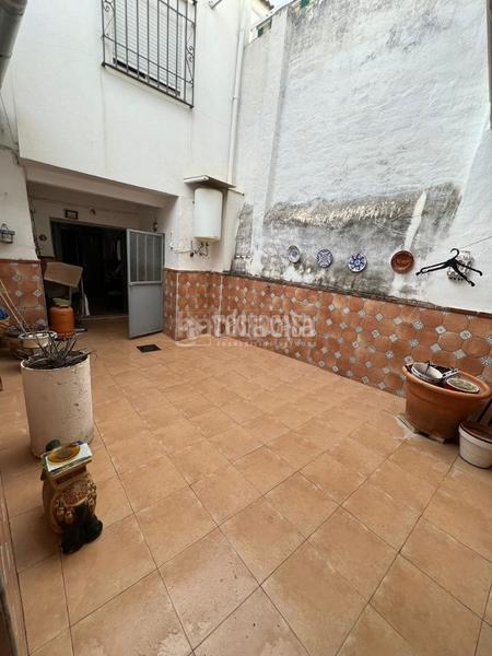 Foto 8cf5367f-04de-4466-b03e-407a4a3fa5d0. Maison jumelée dans Cabra