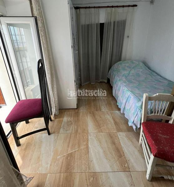 Foto cf9bf3b0-500b-4cf5-857d-ce76282a2d3a. Maison jumelée dans Cabra