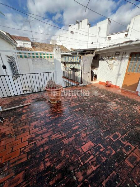 Foto f99ce7c8-b678-4fed-ab7b-3eca2d59bac5. Maison jumelée dans Cabra