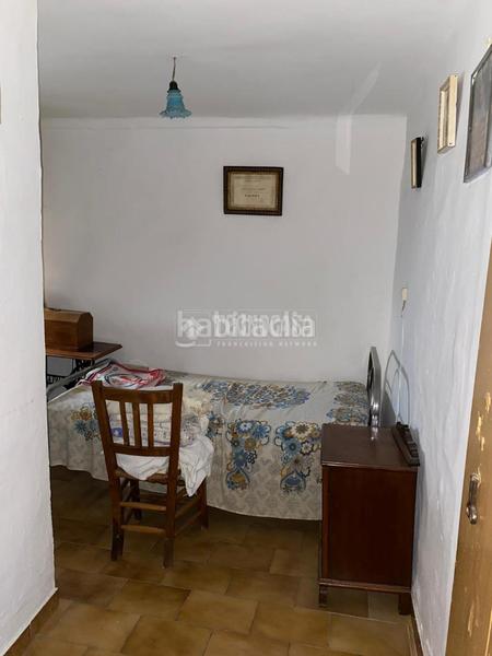 Foto 7791d81d-31b4-4257-95c5-9f983e70f06a. Towny house with heating in Cabra