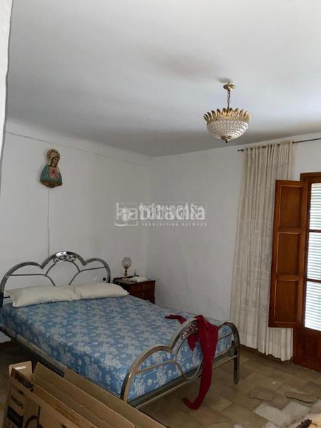 Foto ec4b5cb7-45c4-4362-81ca-d3a264a157f8. Towny house with heating in Cabra