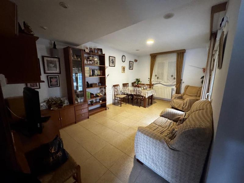 Foto 0ce27670-beaf-410a-b20e-74f81a656914. Casa pareada casa en venta en Cabra