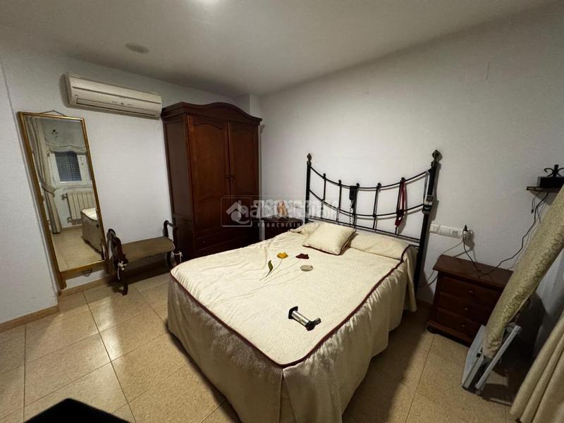 Foto 281aecc5-9b81-4183-97d8-f874bbfbf724. Casa pareada casa en venta en Cabra