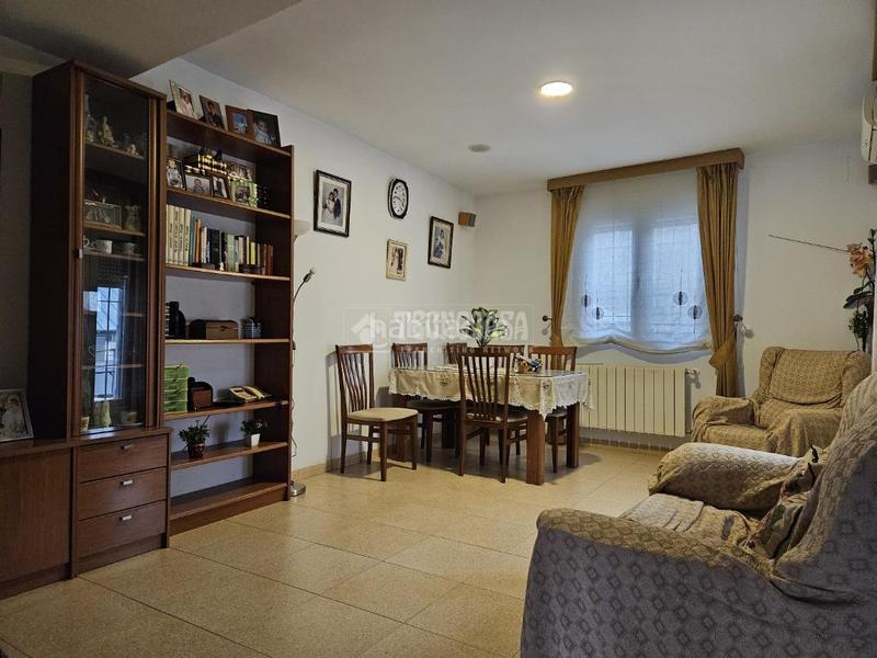 Foto 2adb4d78-0aae-4a94-97d8-0939b62ab376. Casa pareada casa en venta en Cabra