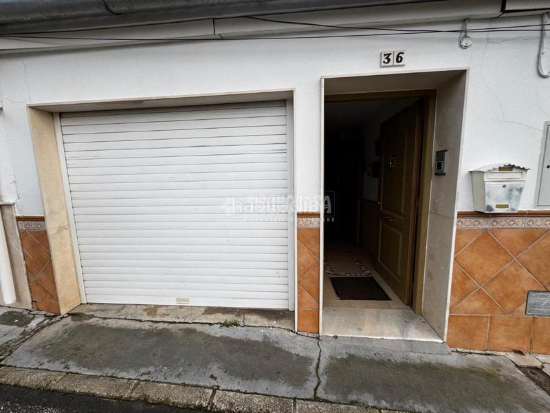 Foto 4f9a0f2d-9944-4885-a6e1-90af70f44a91. Casa pareada casa en venta en Cabra