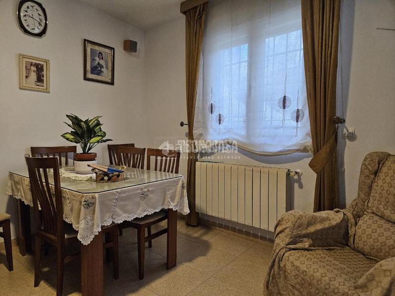 Foto 65954f2a-5770-4084-9545-4b1a4f3ad4a7. Casa pareada casa en venta en Cabra