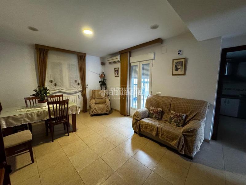 Foto a42b872e-74eb-4ed5-a184-92df0495a815. Casa pareada casa en venta en Cabra