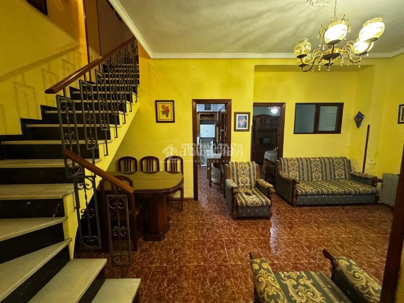 Foto ee0b0ac9-da0a-43ad-9a7e-2502b33b3a63. Casa pareada casa en venta en Cabra