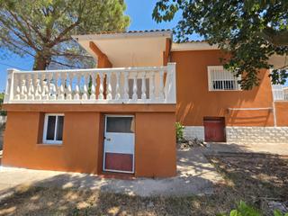 Xalet a Monserrat. Descubre tu hogar ideal en el hermoso entorno de montserrat y ur