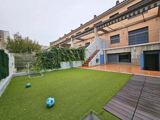 Chalet en Zona Avenida Alta - Auditorio. Chalet pareado junto al centro comercial las américas!