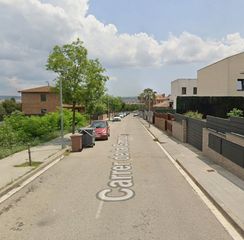 Xalet  Carrer de la garrotxa. Canovelles (barcelona). sin posesión “ocupado” (no se puede visi