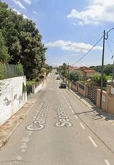 Xalet  Carrer de josep sebastià pons. Lliça 'amunt (barcelona). sin posesión “ocupado” (no se puede vi