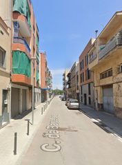Pis  Calle de barcelona. Sant adría de besos (barcelona). sin posesión “ocupado” (no se p