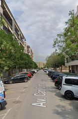 Duplex  Avinguda can corts. Cornella de llobregat (barcelona). "okupado" (no se puede visita