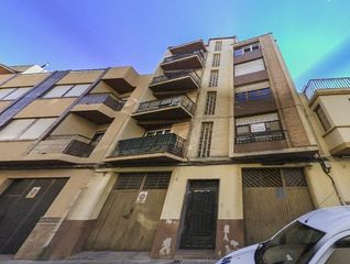 Pis  Carrer monsenyor fernando ferris 29. Activo bancario