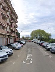 Pis  Carrer pablo neruda. Blanes (girona). "okupado" (no se puede visitar ni hipotecar).