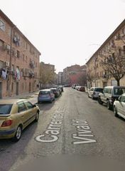 Pis  Carrer del músic vivaldi. Lleida (lleida). "okupado" (no se puede visitar ni hipotecar).