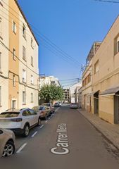 Etagenwohnung  Carrer melilla. Amposta (tarragona). "okupado" (no se puede visitar ni hipotecar