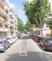 Piso  Carrer de sant lluc. Badalona (barcelona). sin posesión “ocupado” (no se puede visita