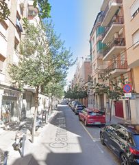Pis  Carrer de martí i blasi. L'hospitalet de llobregat (barcelona). sin posesión “ocupado” (n