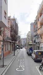 Pis  Carrer bòbiles. L'hospitalet de llobregat  (barcelona). sin posesión “ocupado” (