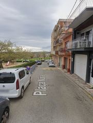 Flat  Plaça núria. Blanes (girona). sin posesión “ocupado” (no se puede visitar ni