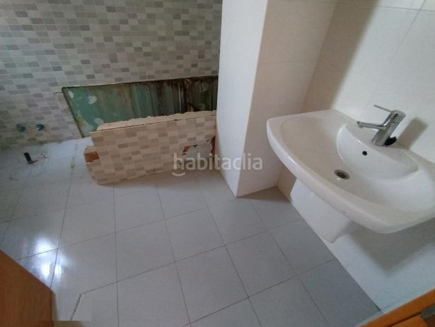 Foto d8d0e8af-e479-459e-b7f5-80f9b1739e1d. Casa adossada amb aparcament piscina a Centro Chiva