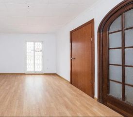 Flat  Carrer font. Hospitalet de llobregat (l), (barcelona). en rentabilidad (se ve
