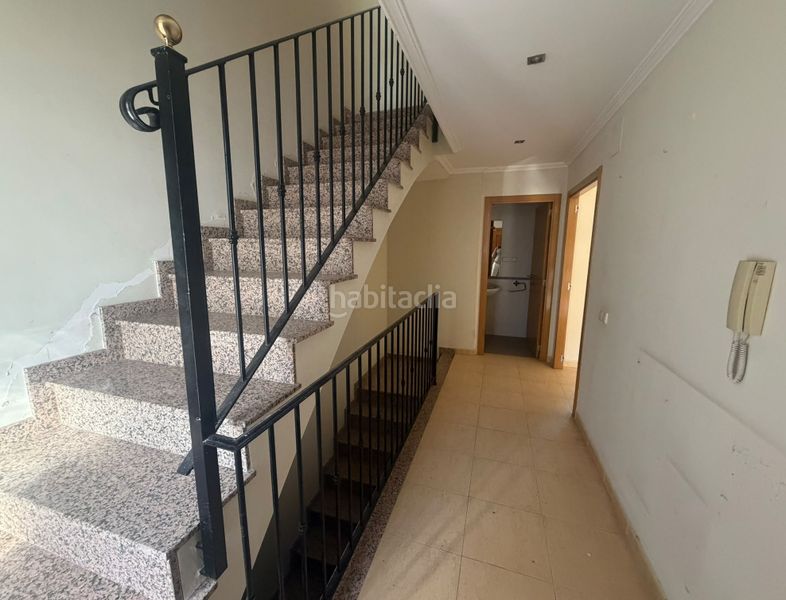 Foto f912daff-8194-4ba2-a063-b8907221ccf7. Casa adosada activo bancario en Godelleta