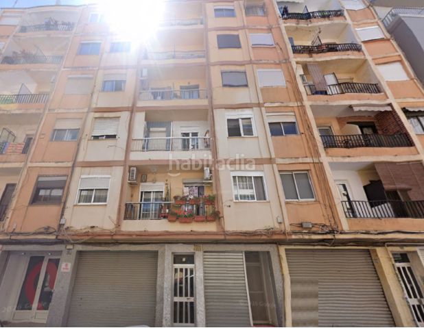 Foto b0ed54b3-6897-43bd-bb56-1060a7d2245a. Pis a Torrefiel Valencia