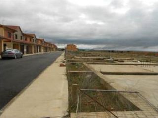 Terreny residencial  Calle de los viveros. Chozas de abajo ( león ) sc tras casas-ar suelo parcela r-9.