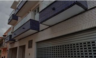 Aparcament cotxe a Rafelbunyol