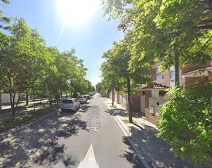 Reihenhaus  Avenida de maría moliner. Leganés (madrid). sin posesión (no se puede visitar ni hipotecar