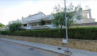 Piso  Urbanización golf río real. Marbella (málaga). sin posesión (no se puede visitar ni hipoteca