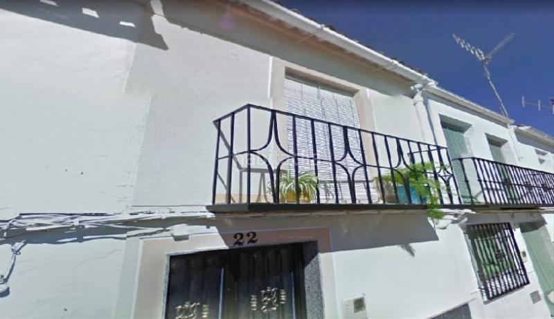 Foto 16420a8a-e5d9-406d-a1ff-1003c147cd61. Casa adossada a Jódar