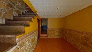 Casa  Calle puerta de martos. Jaén. "okupado" (no se puede visitar ni hipotecar).
