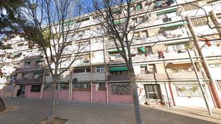 Piso  Carrer d'alfons el magnànim. Barcelona. sin posesión (no se puede visitar ni hipotecar).