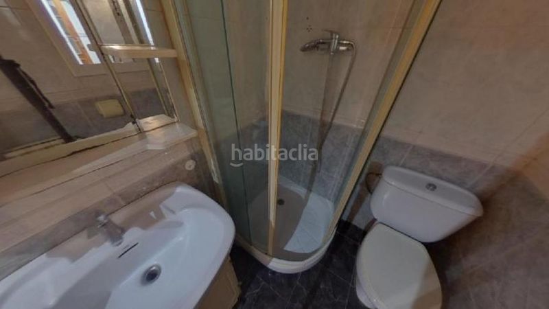 Foto f151b941-d0fe-4219-b860-47012f910aa5. Pis a Guinardó Barcelona