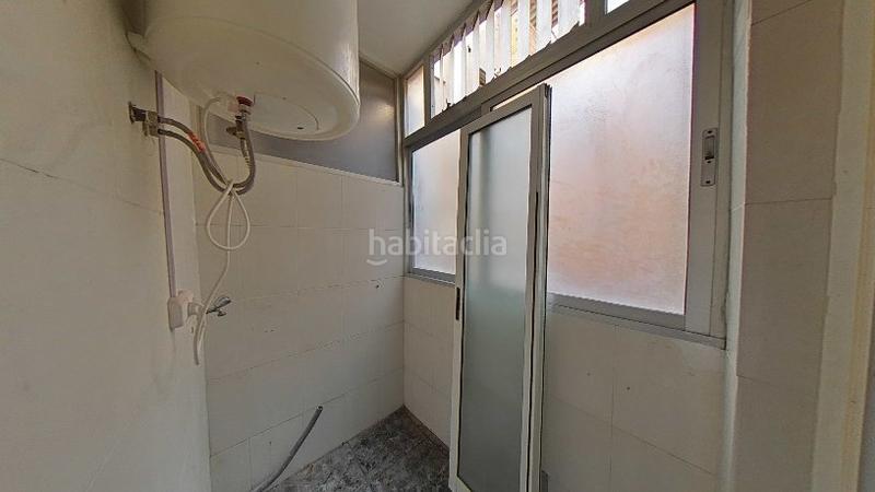 Foto 171a385b-4c15-48a5-bb56-81c20a3d8631. Piso (barcelona). "okupado" (no se puede visitar ni hipotecar). en Badalona