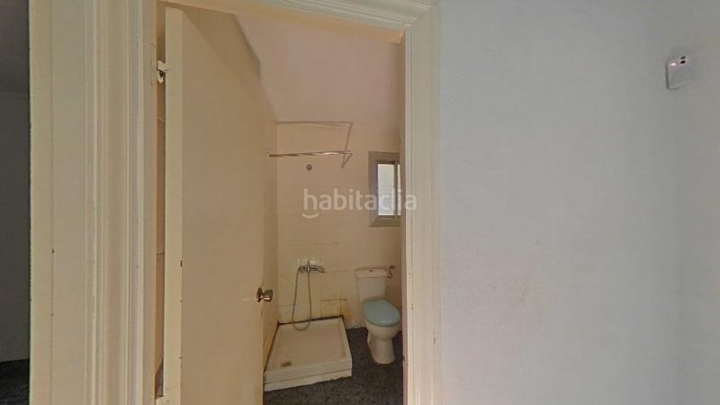 Foto d7e372bd-22e6-4c37-b148-9cea485162aa. Piso (barcelona). "okupado" (no se puede visitar ni hipotecar). en Badalona