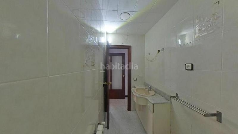 Foto 1ad32ee9-8f15-4421-b866-8640d20ce5f9. Piso (barcelona). "okupado" (no se puede visitar ni hipotecar). en Sabadell