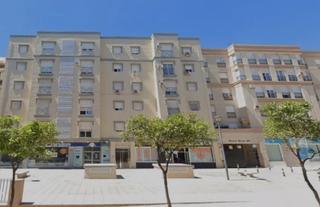 Pis  Calle ruiz zorrilla. Algeciras (cádiz). sin posesión (no se puede visitar ni hipoteca