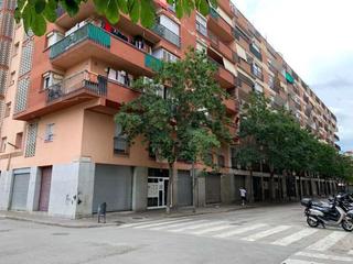 Pis  Carrer de les teixidores. Salt (gerona). en rentabilidad (no se puede visitar ni hipotecar