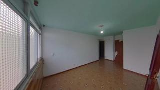 Pis  Carrer de còrdova. Badalona (barcelona). "okupado" (no se puede visitar ni hipoteca